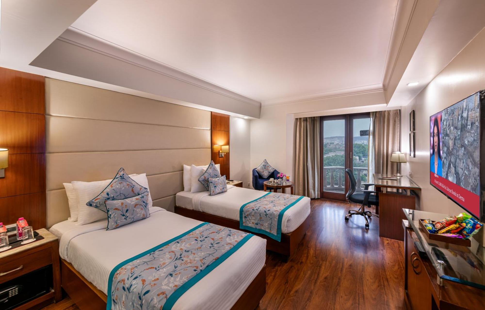 Lords Plaza Jaipur Hotel Bagian luar foto