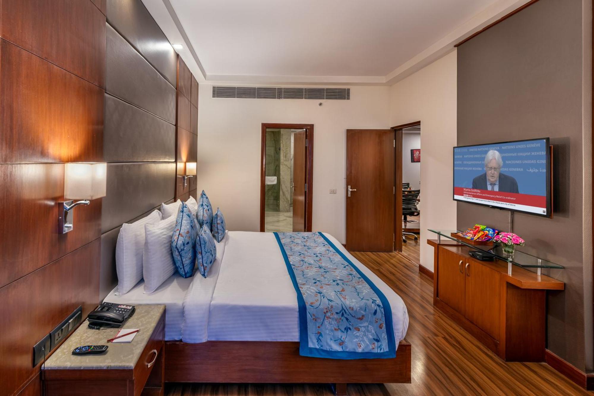 Lords Plaza Jaipur Hotel Bagian luar foto