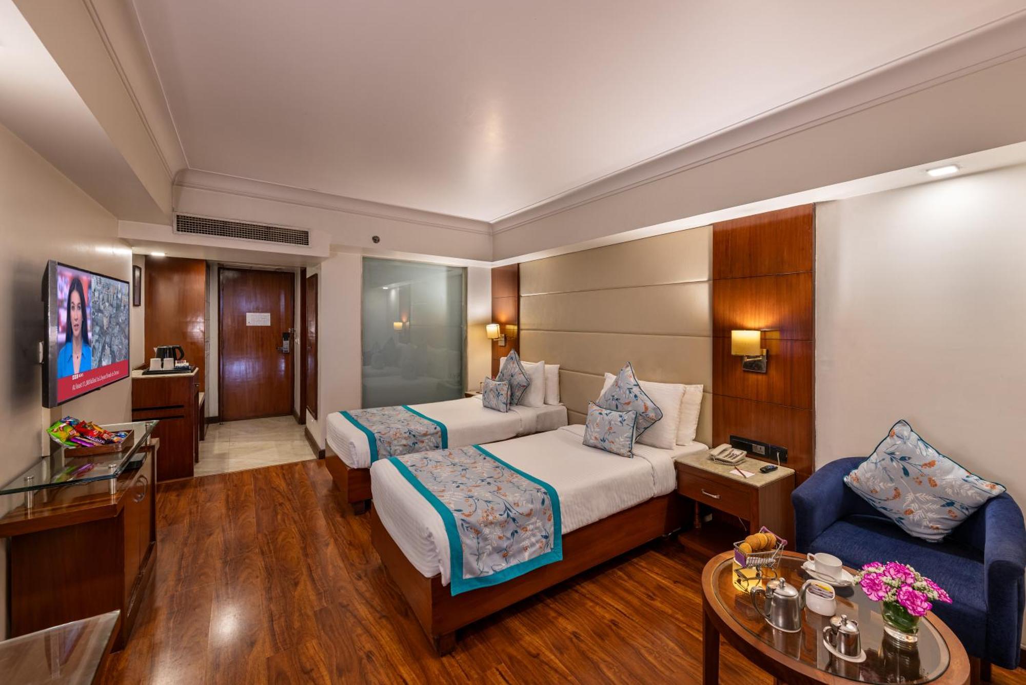 Lords Plaza Jaipur Hotel Bagian luar foto